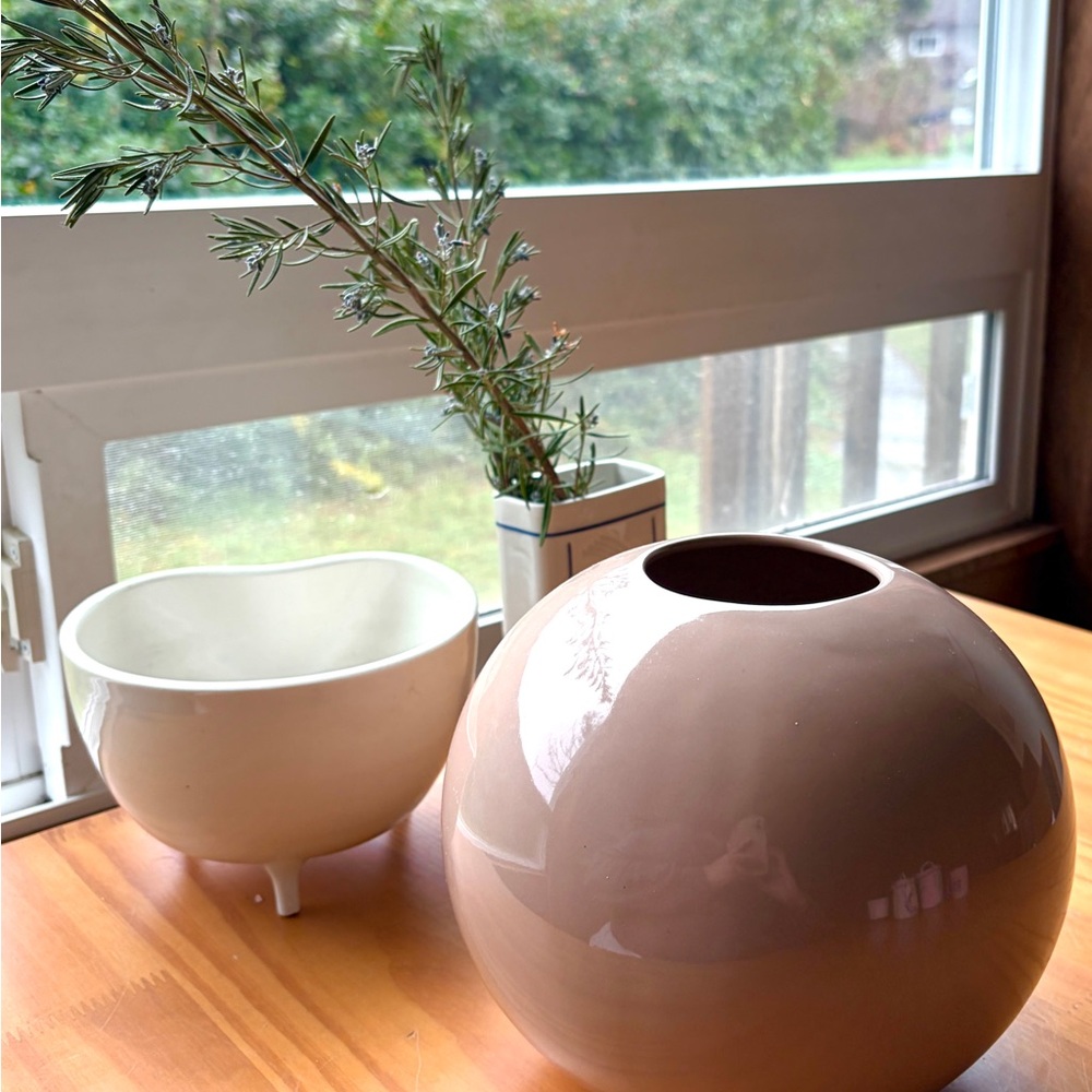 Vintage Haeger orb vase - Picture 4 of 9